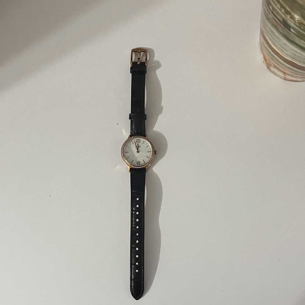 Elegant Black Leather Strap Watch